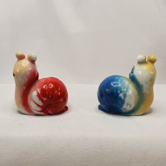 VTG 50's Ceramic Snail Miniature Figurine Red & Blue Bow Tie Kitschy Decor RARE - Picture 8 of 9